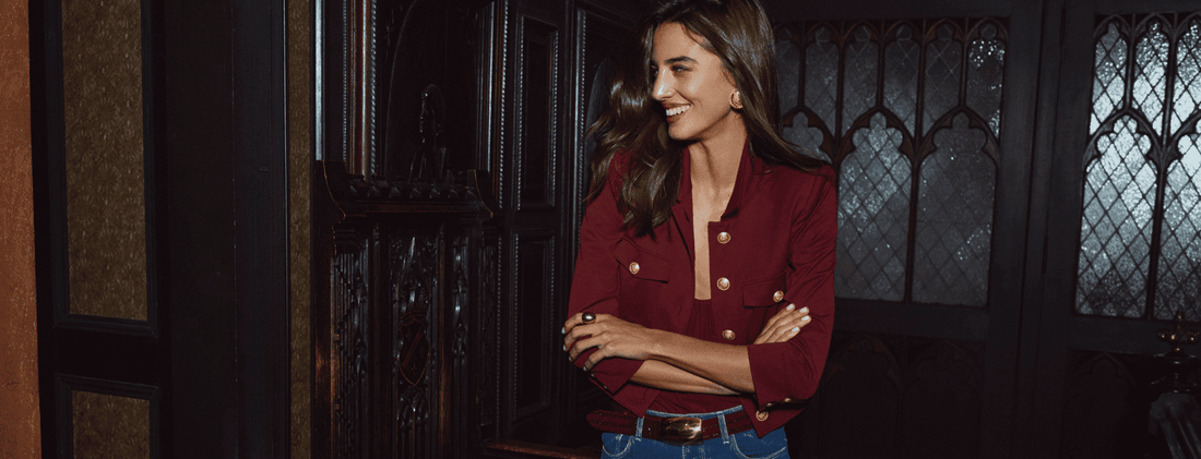 'AGENCE Kumi Cropped Fitted Jacket in Black cherry