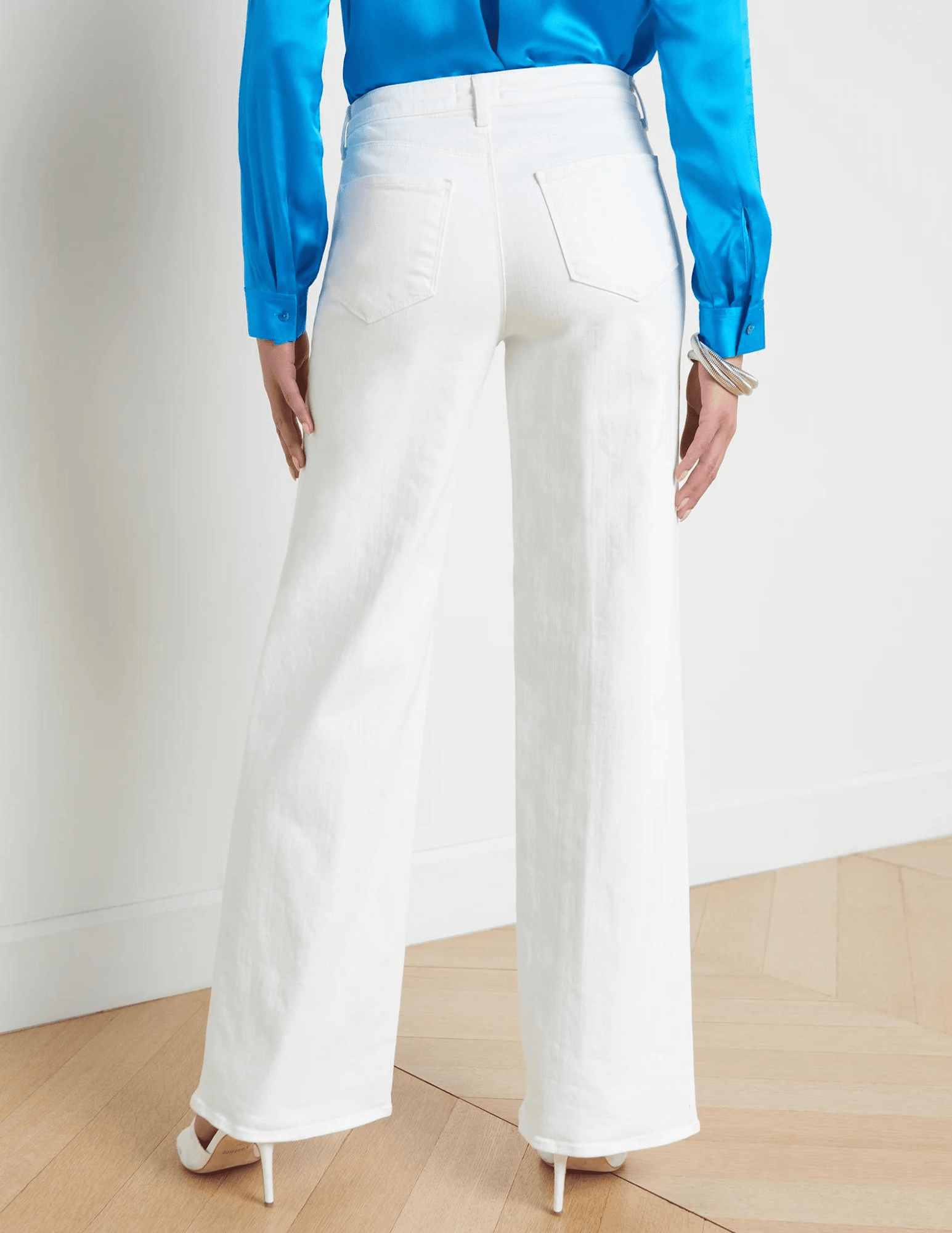 L'Agence - L'AGENCE Alicent High Rise Wide Leg Crop Jeans In Blanc - Buy Online