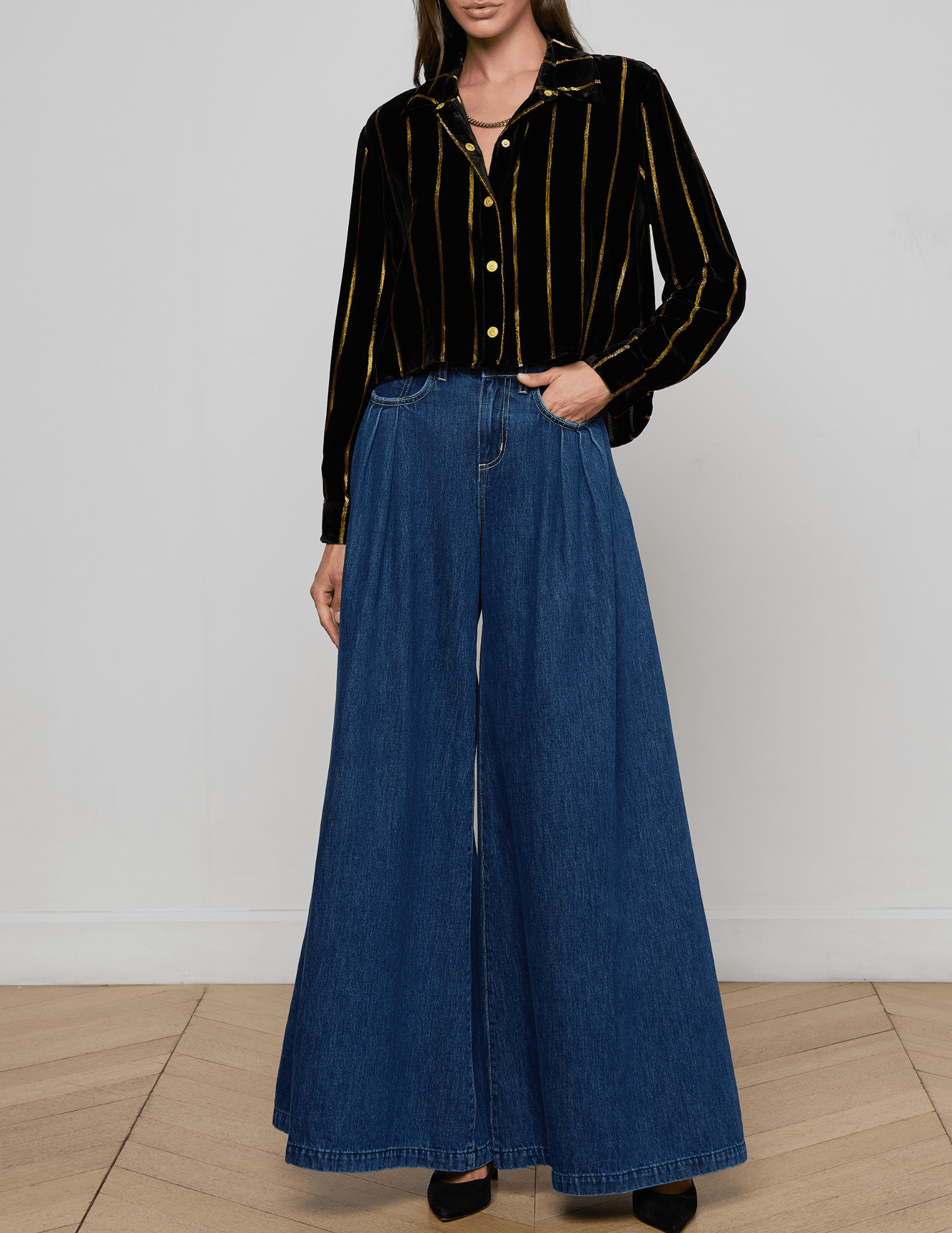 L'Agence - PRE-ORDER-L'AGENCE Cosette Cropped High Low Blouse in Black Gold Stripe - Buy Online