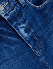 L'Agence - L’AGENCE Alicent High Rise Wide Leg Crop Jeans in Desoto - Buy Online