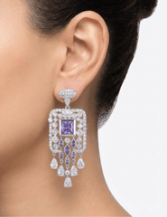 Close-up of teardrop dangle details on Fleur de Camélia Diana earrings