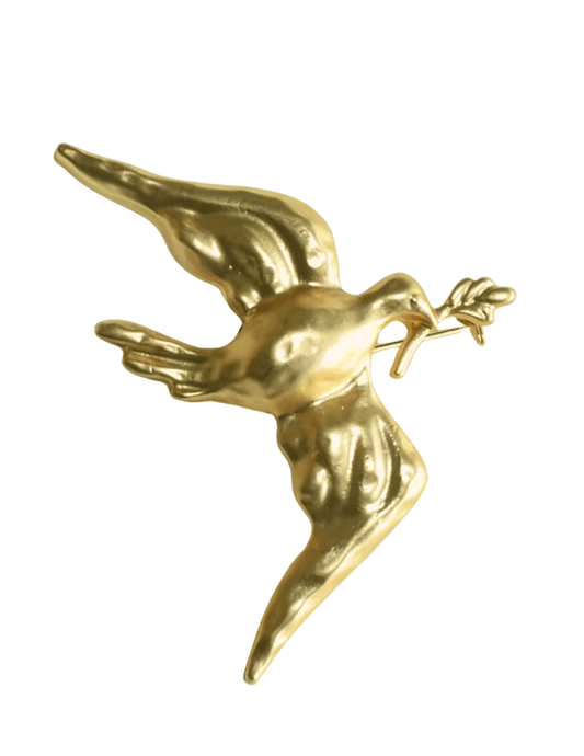 Front view of Fleur de Camélia Enna dove brooch in gold