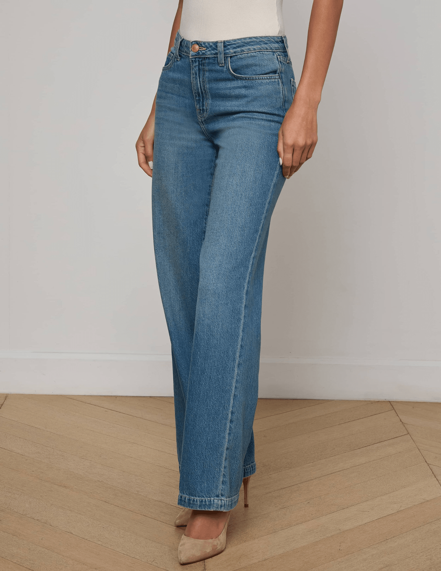 L’AGENCE Scottie High Rise Wide Leg Jeans in Fargo side view