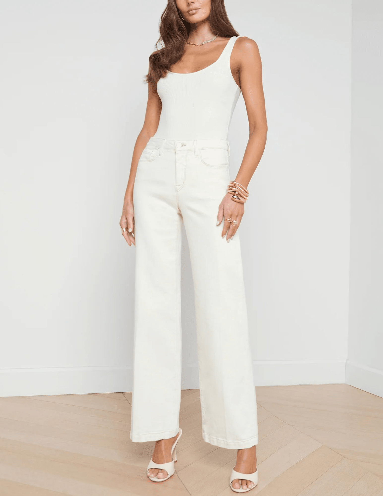 L'Agence - L’AGENCE Scottie High Rise Wide Leg Jeans In Macadamia - Buy Online