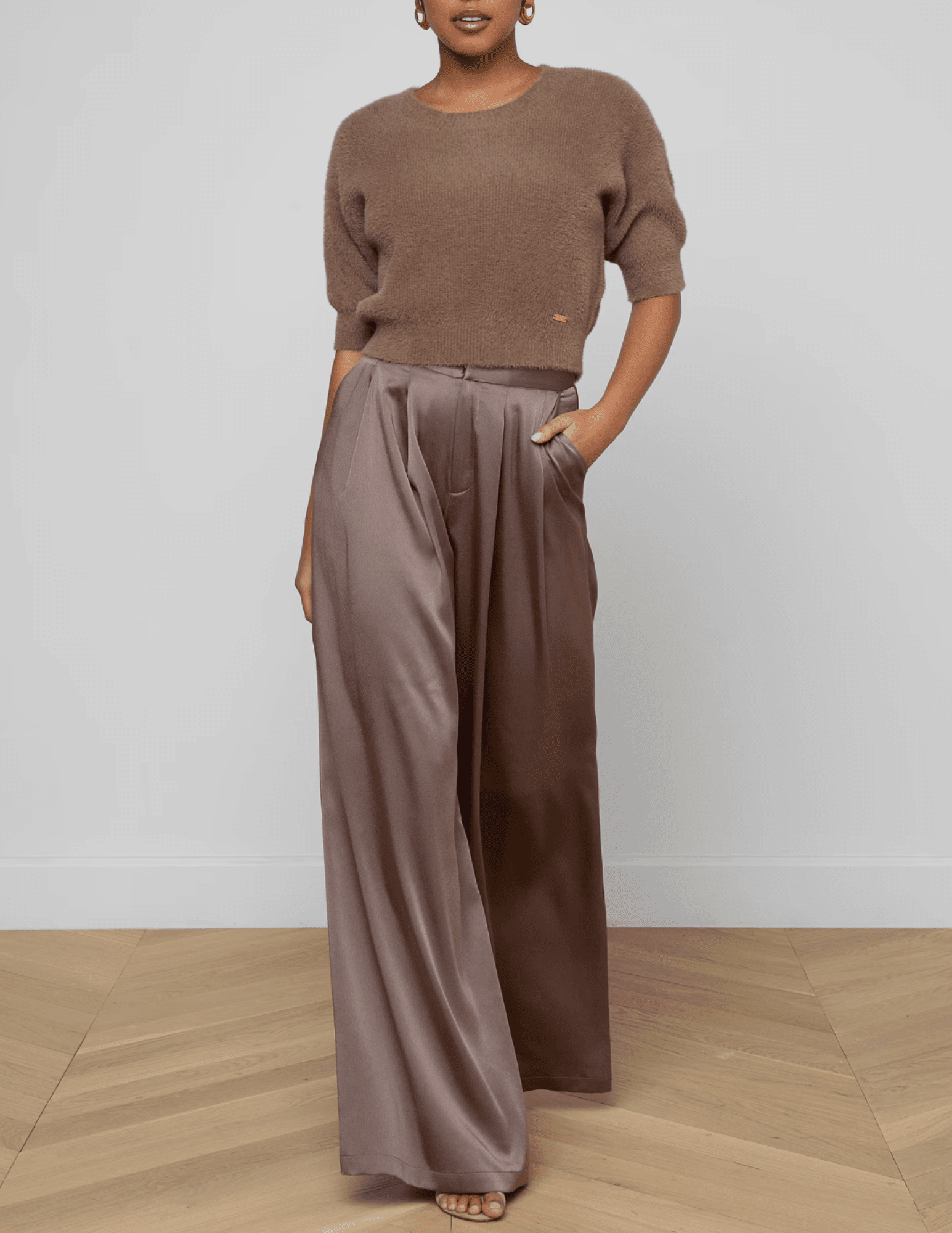 L'Agence - PRE-ORDER-L'AGENCE Guinevere Short Sleeve Crop Sweater in Cardamom - Buy Online