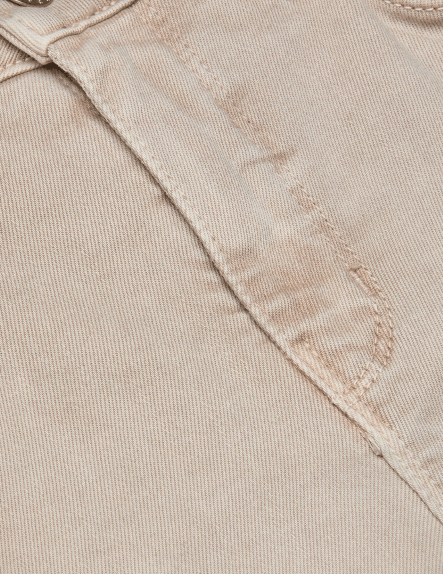 L'Agence - L'AGENCE Kendra High Rise Crop Flare Jean in Biscuit - Buy Online