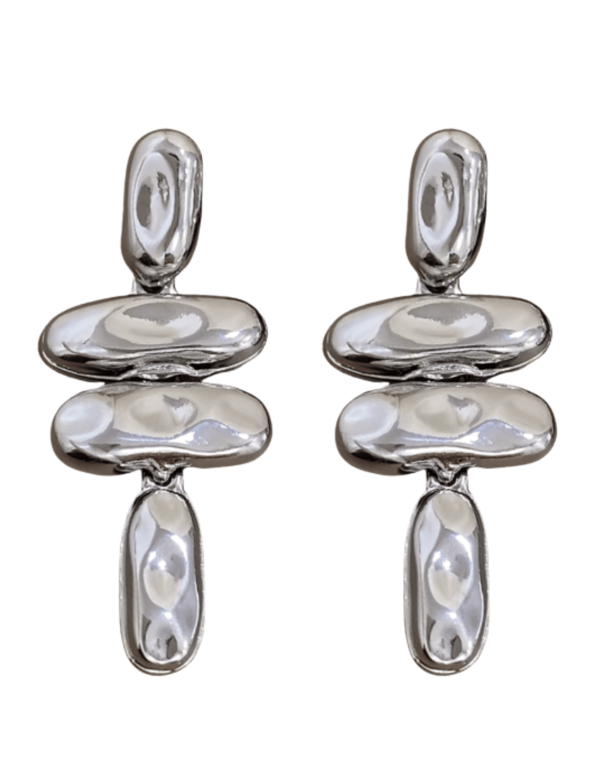 Austin Blaze Chelsea Abstract Dangle Earrings in Metallic Silver