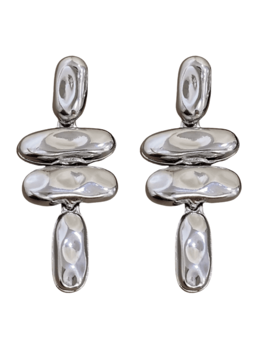 Austin Blaze Chelsea Abstract Dangle Earrings in Metallic Silver