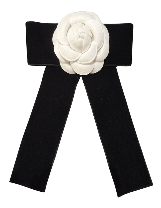 Fleur de Camélia Kathy Velvet Ribbon Brooch in Black & White