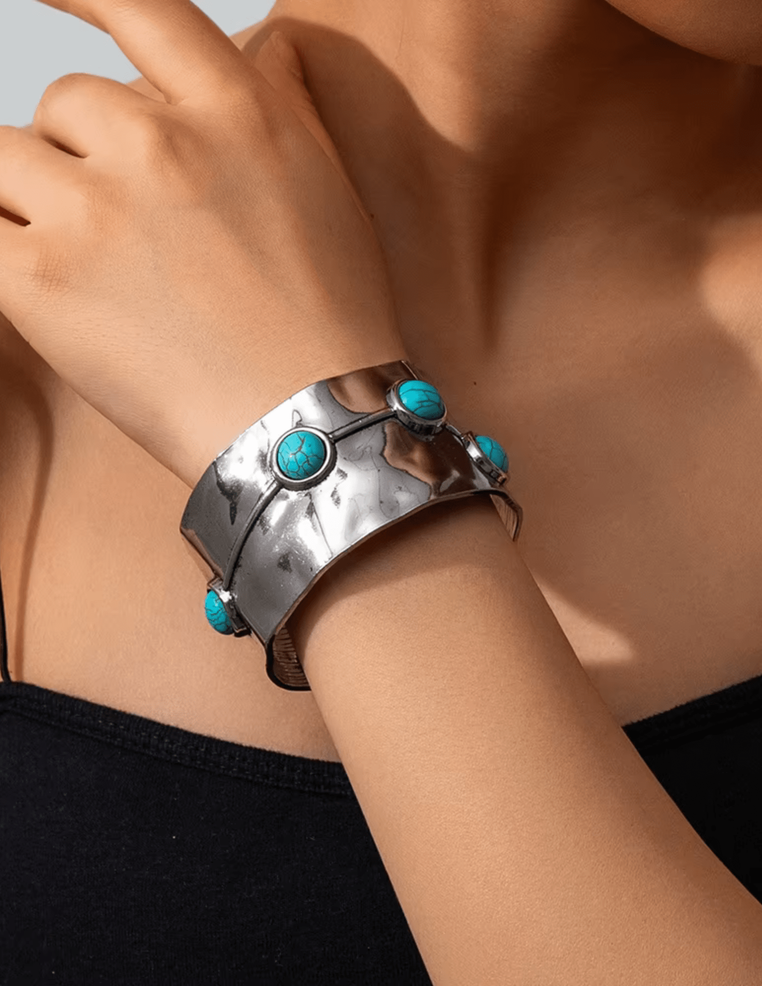 Model wearing Austin Blaze Dalia silver turquoise cuff bracelet