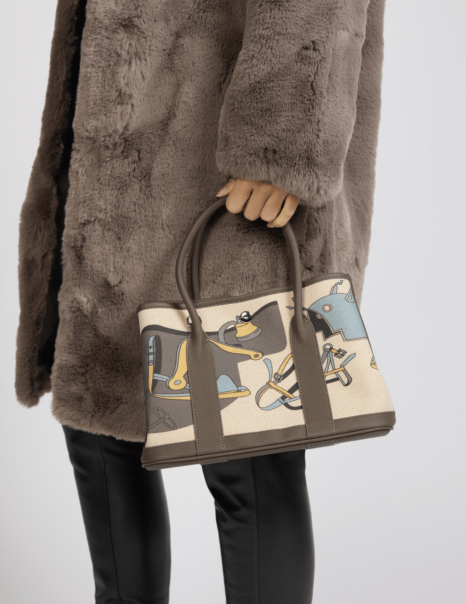 Austin Blaze - Austin Blaze Small Printed Linen Leather Tote - Buy Online