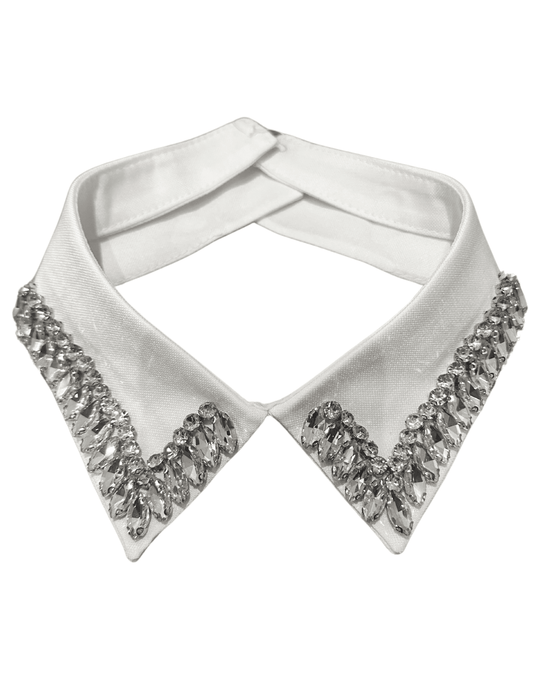 Fleur de Camélia embellished false collar in white with rhinestone details