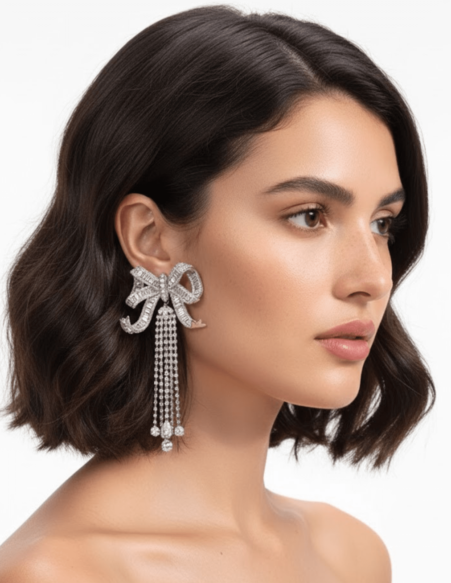Model wearing Fleur de Camélia Juliette bow earrings