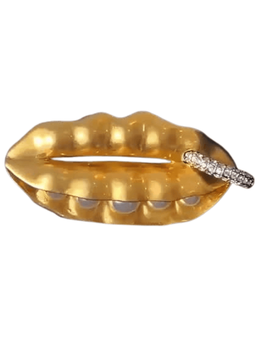 Fleur de Camélia Kylie Pearl Lips Brooch in Gold