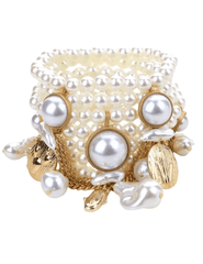 SEO Meta Title

Fleur de Camélia Mimi Pearl Stretch Cuff Bracelet