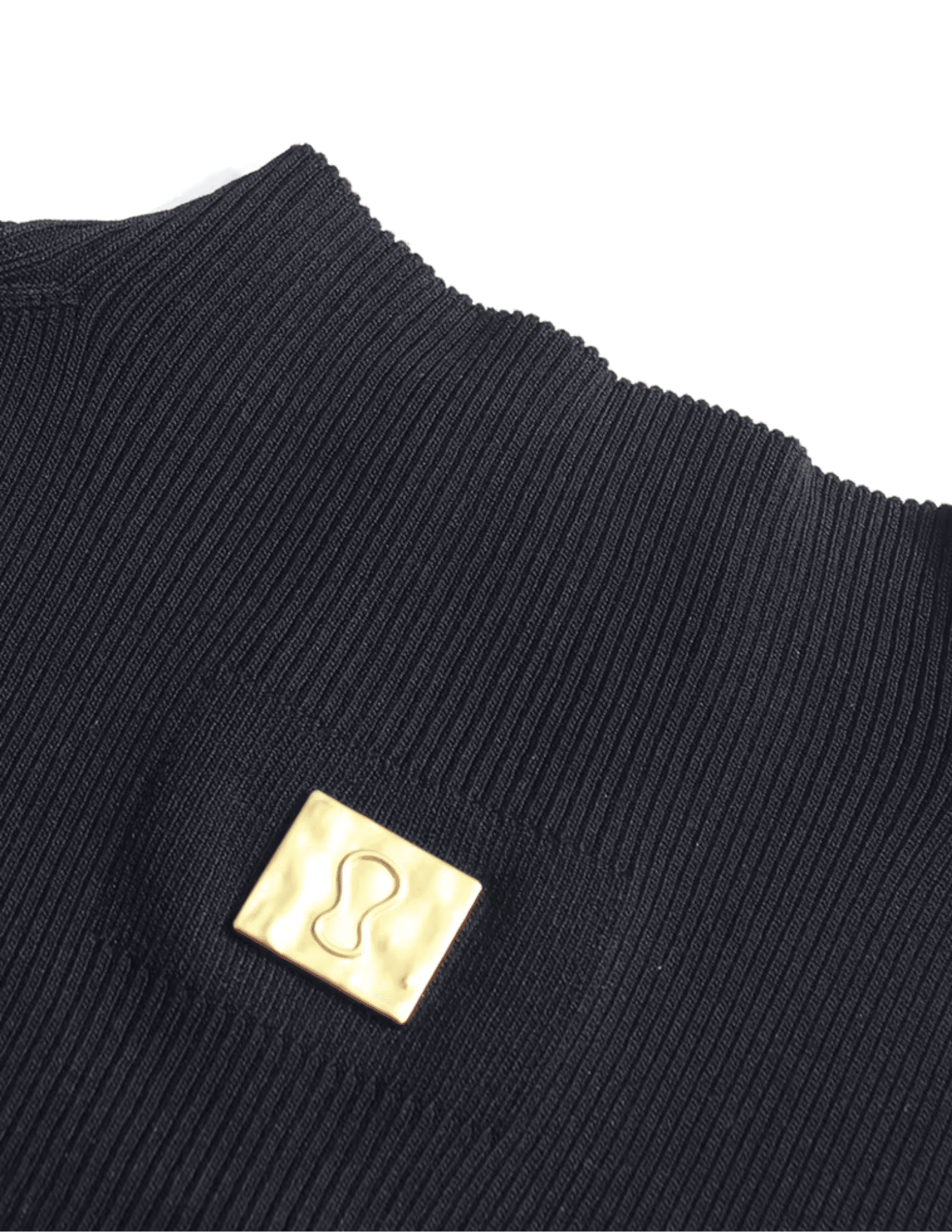 Back detail of Fleur de Camélia Yazmin tank with gold hardware accent