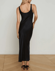 L'Agence - L'AGENCE Akiya Scoop Neck Midi Dress in Black - Buy Online