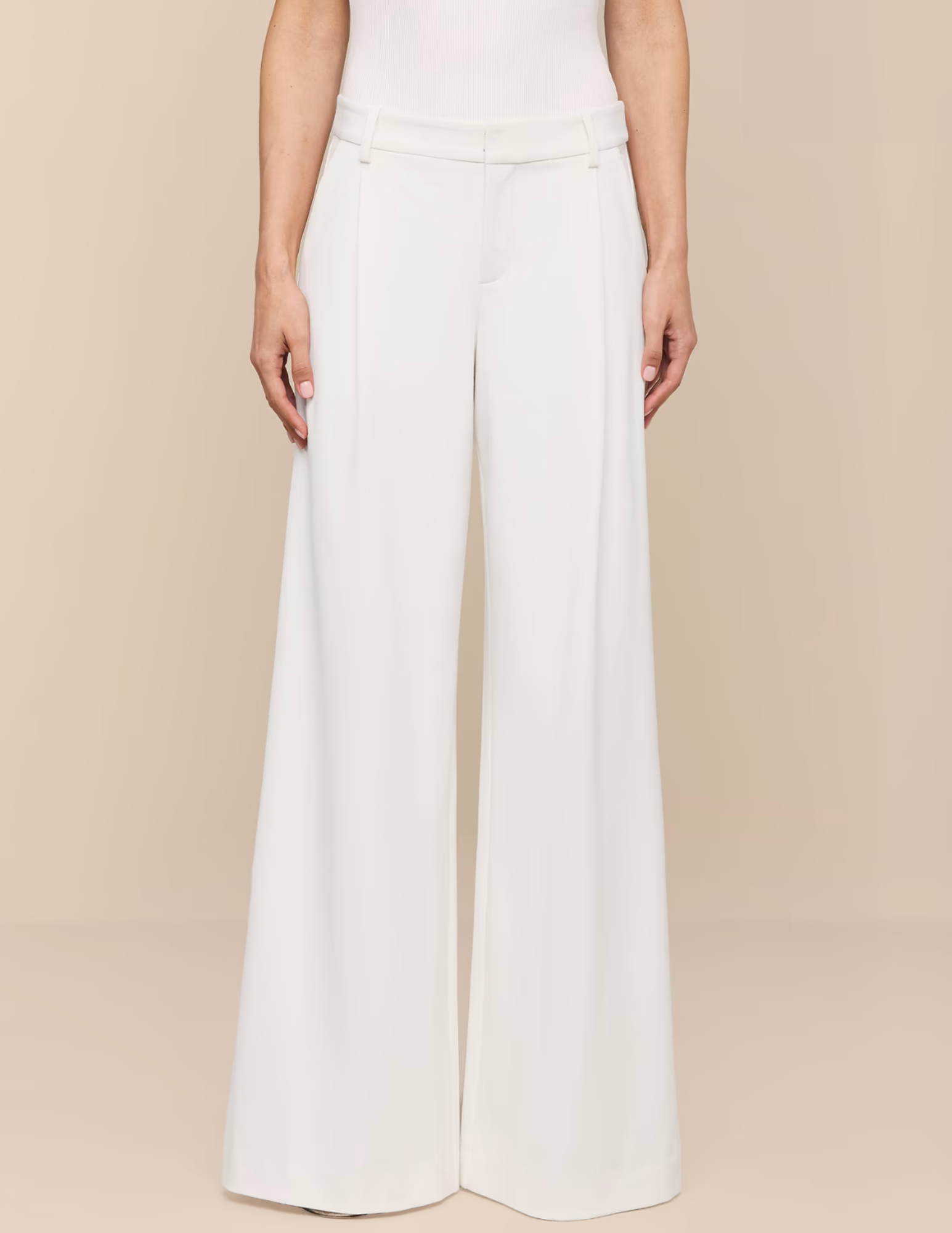 Front view of L'AGENCE Allanah white tailored wide leg trousers