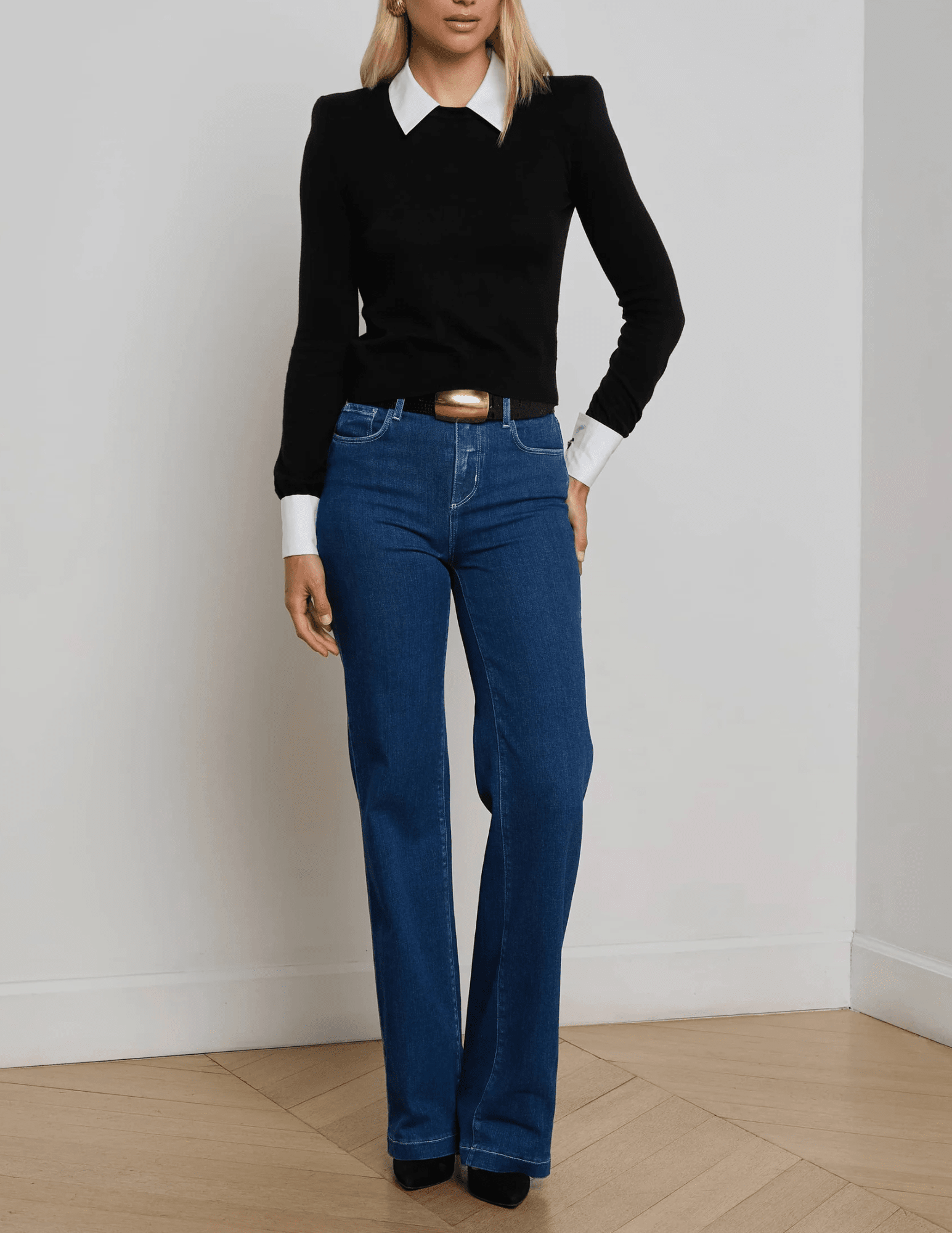 L’AGENCE April Poplin Collar Sweater in Black Gold with poplin collar and French cuffs full body model view
