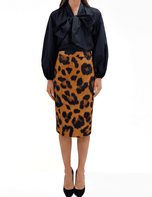 L’AGENCE Ardis Pencil Skirt in oversized leopard print with deon top
