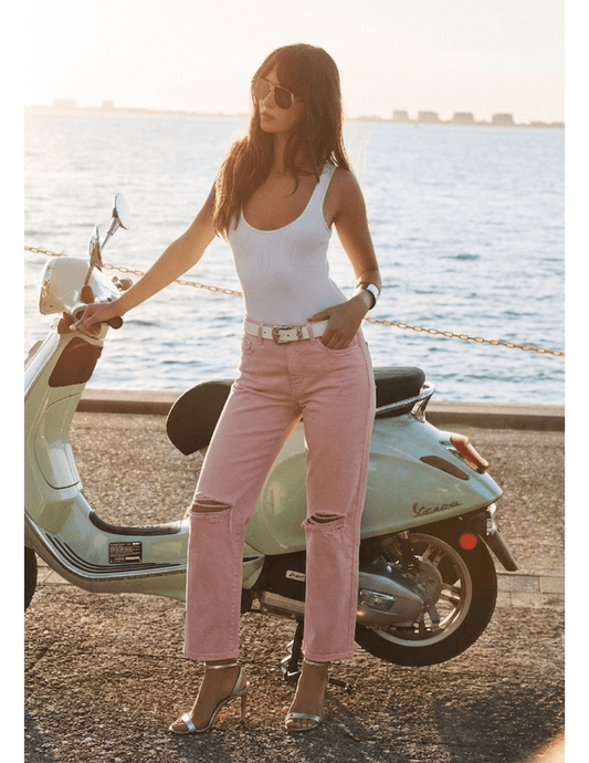 L’Agence Blaine low rise stovepipe jeans in misty rose on model