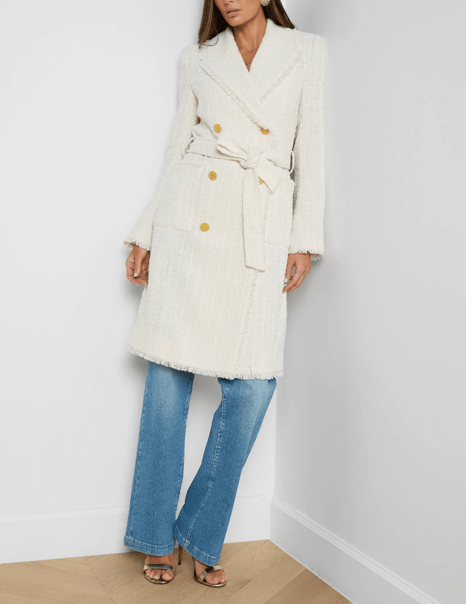 Front view of L’AGENCE Cooper trench coat with self-tie belt