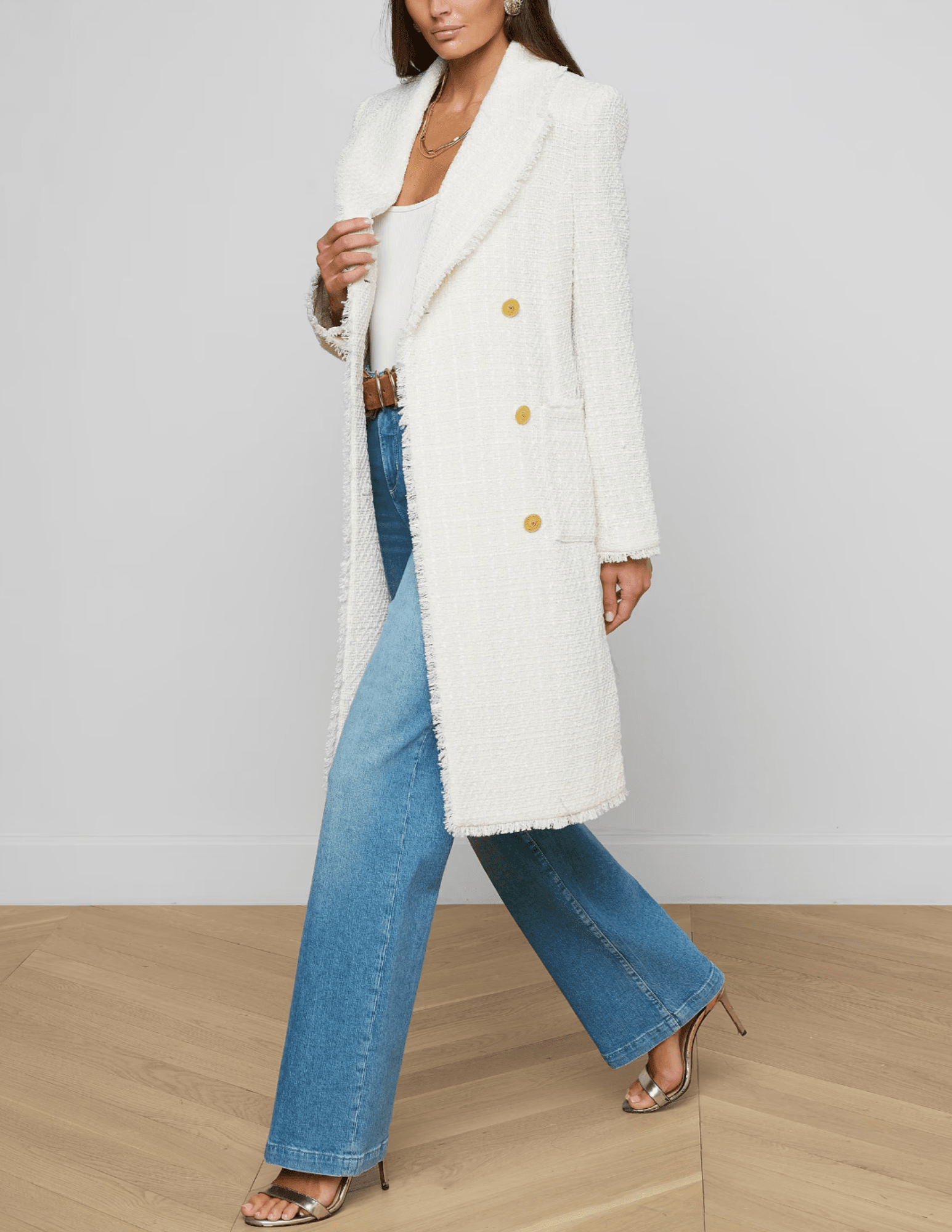 Side view of L’AGENCE Cooper trench coat with self-tie belt