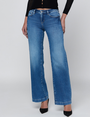 Front view of L'AGENCE Joanne Low Rise Wide Leg Jeans in Salinas