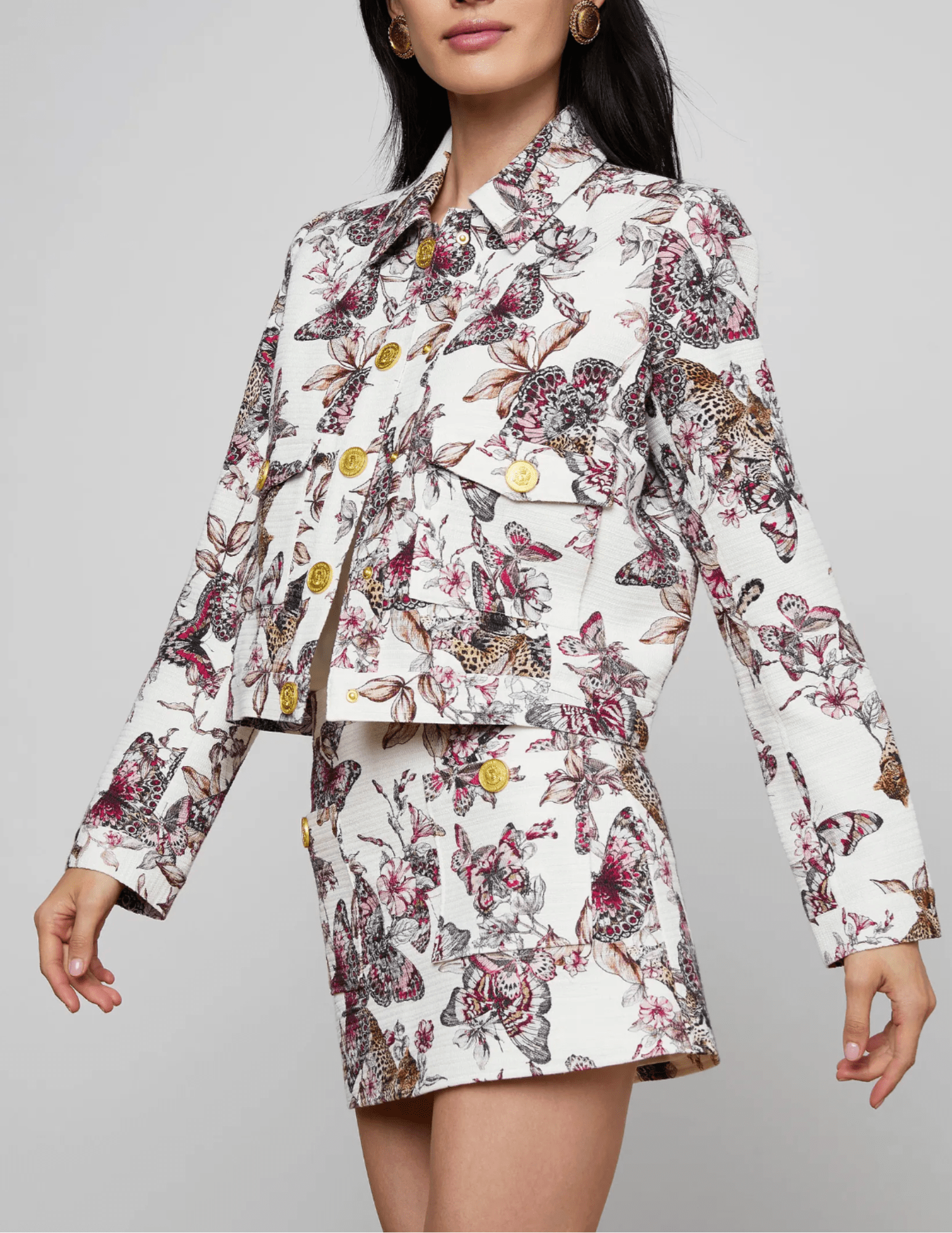 Side view of L’AGENCE Nyx cropped jacket in butterfly jungle print
