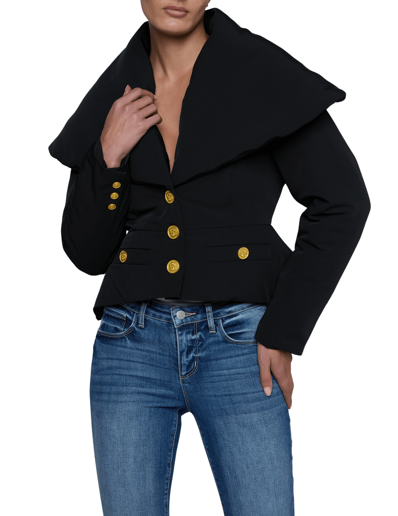 L’AGENCE Pippa Blazer highlighting structured cut and oversized collar.