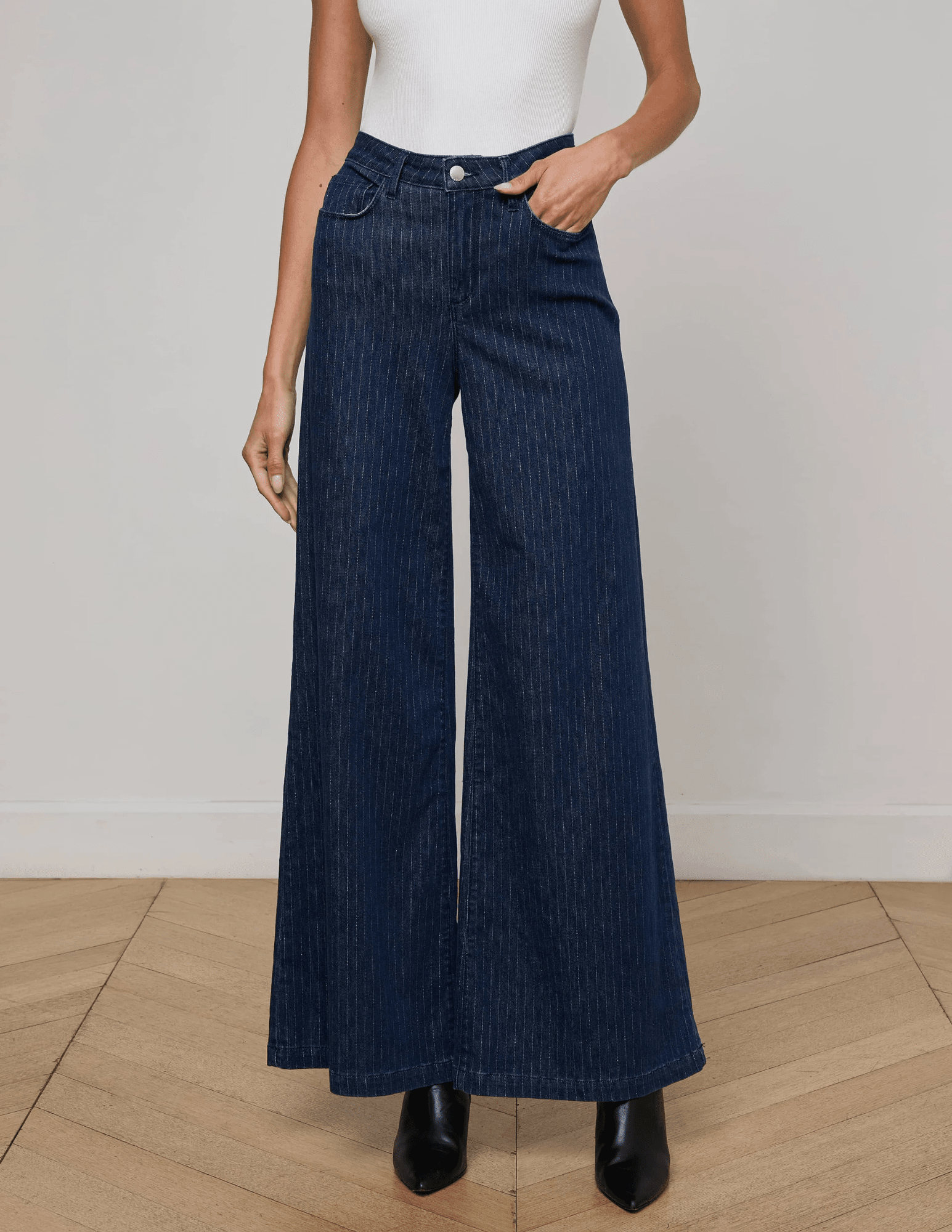 Front view of L’AGENCE Quincy High Rise Ultra Wide Leg Jeans in Ebony Stripe with subtle metallic pinstripe