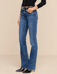 Side view of L'AGENCE Ruth High Rise Straight Jean in Newcastle