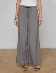Front view of L’AGENCE Valkyrie wide leg pants