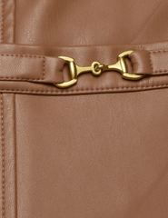 Equestrian-inspired vegan leather mini skirt – L’AGENCE Yvette Cognac