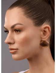 Austin Blaze Gold Clam Shell Earring