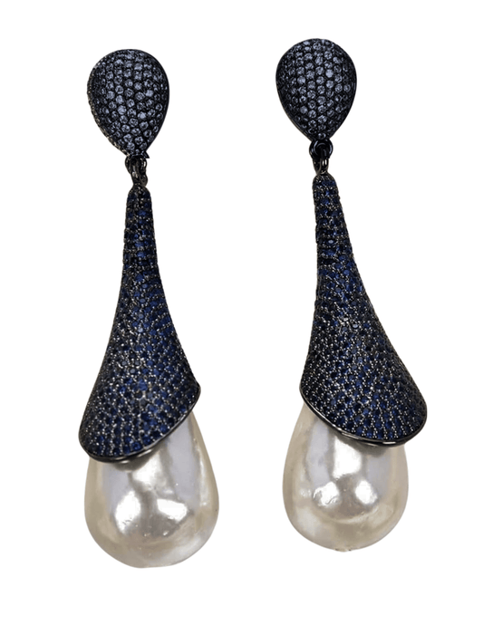 Fleur de Camélia Embellished Pearl Drop Earring