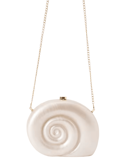 Elegant shell-shaped evening bag with removable gold-tone chain