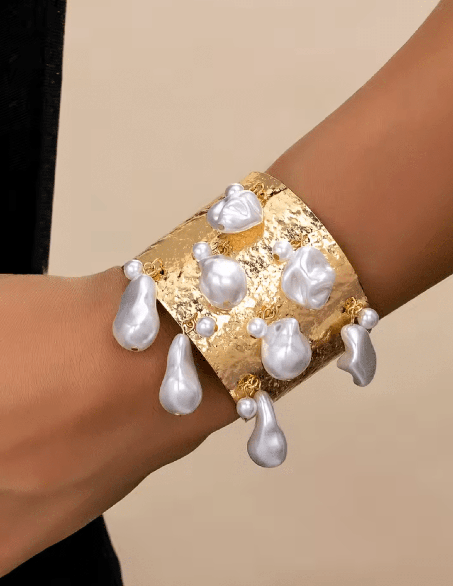Model wearing St. Barths La Robe Ariel Textured Cuff